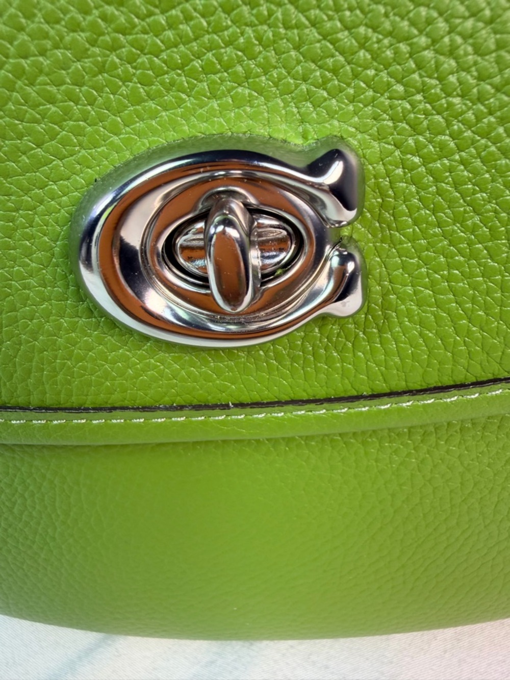 Coach Willow Saddle Bag Dark Lime Green Pebbled Leather Turnlock Crossbody - Picture 14 of 14